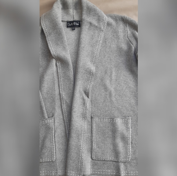 Cherry Bliss cardigan - Picture 2 of 2